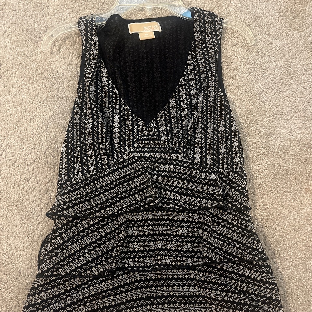 Ruffled business top